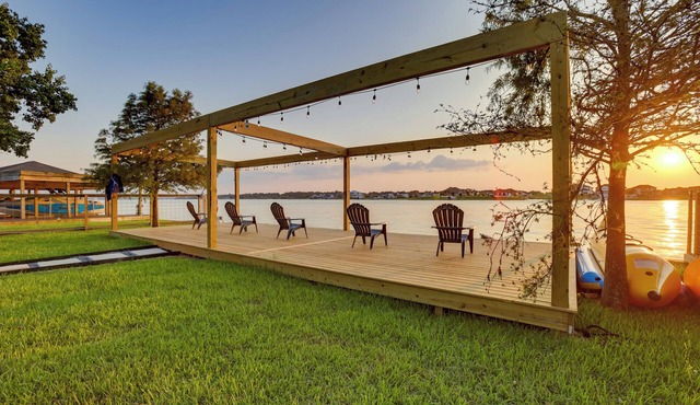 Boat, Fish & Swim: Lake Conroe Home w/Hot Tub!