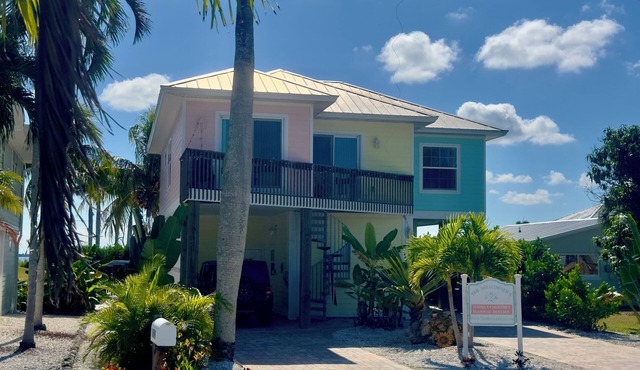 Boat/Kayak/Fishing Waterfront BeachhouseStyle SwimSpa OneMillionDollarView