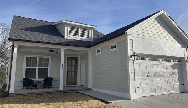 Boat Launch Bungalow - Steps to Lake Greenwood. NEW, Modern and Pet Friendly!