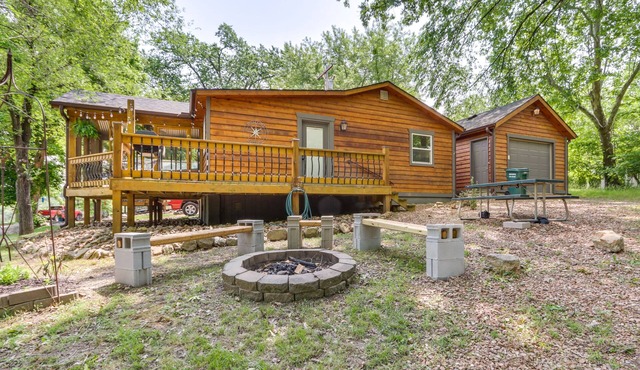 Boat Launch + Screened Porch: Warsaw Cabin Retreat