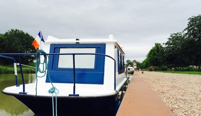 Boat LE BAYOU - NEVERS - LA LOIRE - MAGNY-COURS