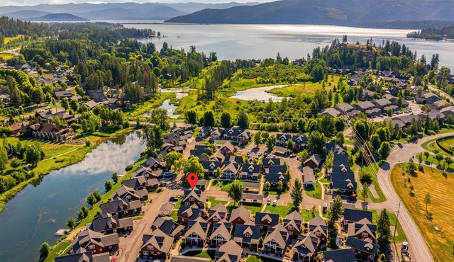 Boat on Lake Pend Oreille & Ski at Schweitzer