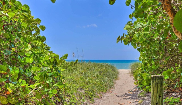 Boat Owner's Paradise: Jensen Beach Home w/Dock!