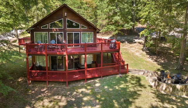 Boat Slip/Fire Pit/Wifi/Roku/Golf Course/3 Min Drive to Marina