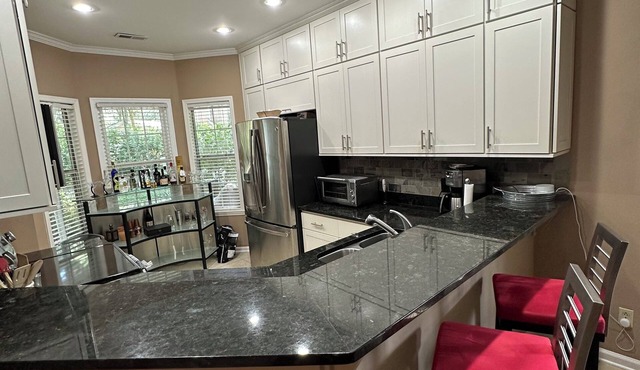 Boaters paradise.WALK TO YOUR VESSEL and eat at Marker 244.