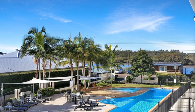 Boathouse 205 Myall River views