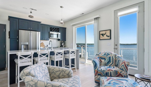 Boathouse Bliss Condo on Crooked Lake