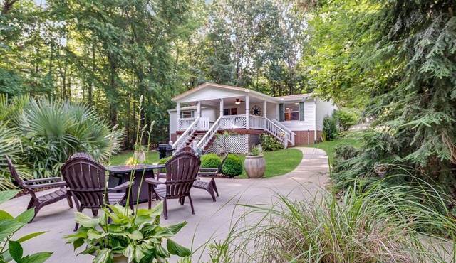 BOATHOUSE, COVERED PORCH 2 FIRE PITS KAYAK QUITE COVE NO WAKEn