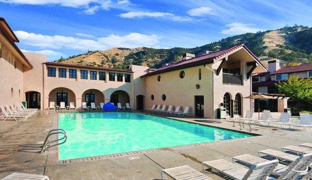 Boating, swimming, fishing, and hiking mecca!