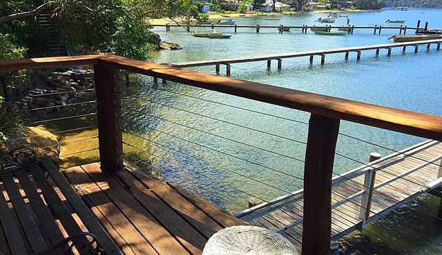 Boatshed Bliss - 1 hour from CBD