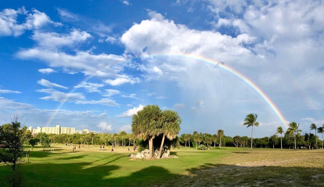 Bob's Beach Condo in Bella Vista by Jupiter beach!