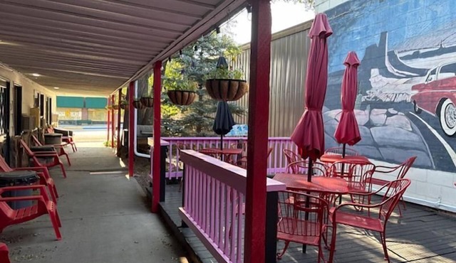 Bobbi's Classic Motel