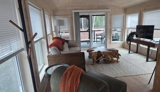 Bobcat Cabin