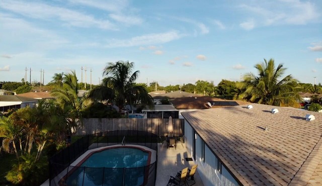 " BOCA BLING BLING" Spacious 4-bedroom house in Fabulous Boca Raton