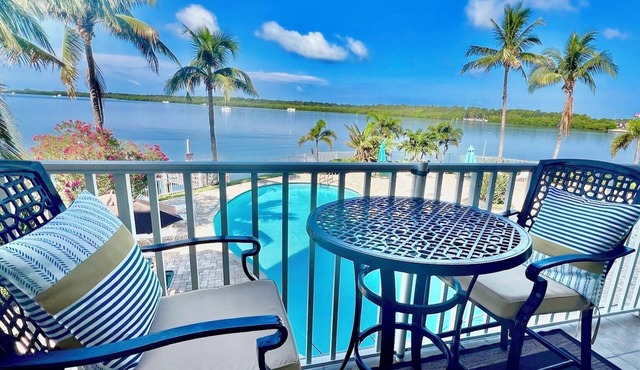 Boca Ciega #111 is a luxury remodeled waterfront condo in St. Petersburgn