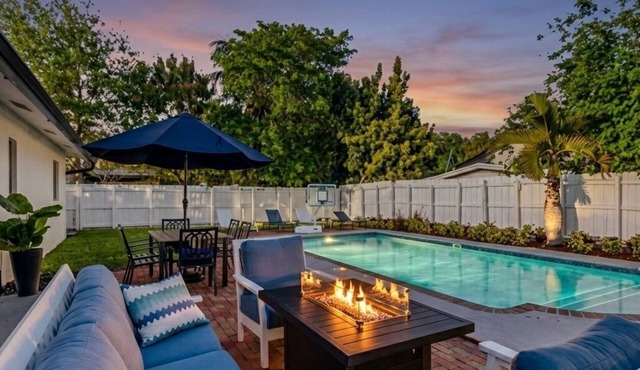 Boca Raton Retreat, Heated Pool, Putting Green, Game Room, Near Beach, Sleeps 7