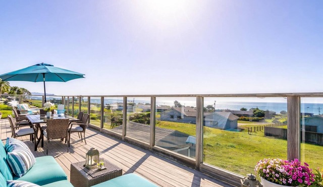Bodega Bay Oasis | Wine Tastings Included