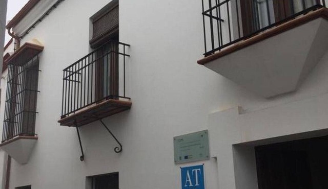 Bodeguetas 1 bedroom with patio pets welcome