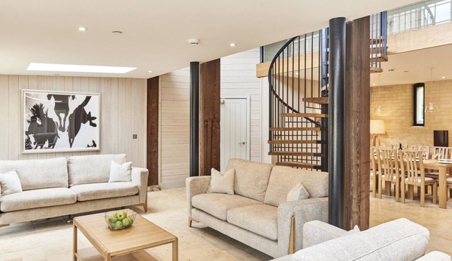 Boden Tower - Four Bedroom Apartment, Sleeps 8