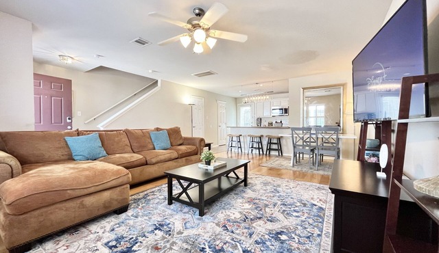 BodhiTree☆House┃Charming Townhome in Central Houston┃Full Kitchen ┃2 bedrooms