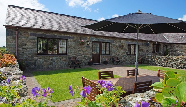 Bodhyfryd - Three Bedroom House, Sleeps 6