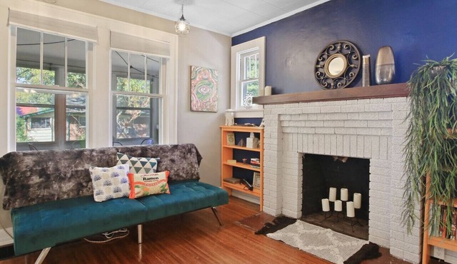 Bohemian Bungalow, Pac-Man, walk downtown!