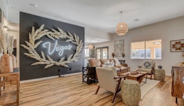 Bohemian Dream Home 15 minutes from Las Vegas Strip!