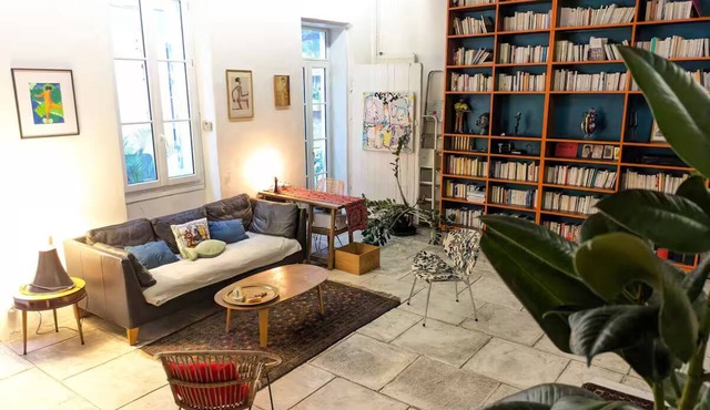 Bohemian house downtown, studio, parking