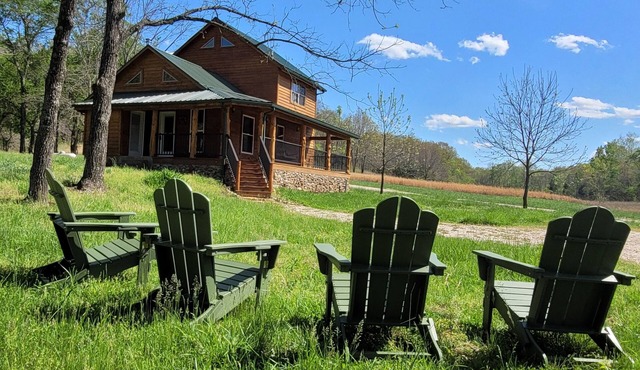 Bohío Retreat - Cabin and Creek View on 42 Acres