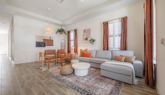 ✿ Boho-BBQ Grill-Fire pit-10 mins from Airport ✿