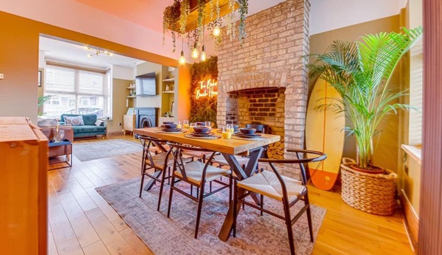 Boho Beach House Hot Tub, 3 Bedroom