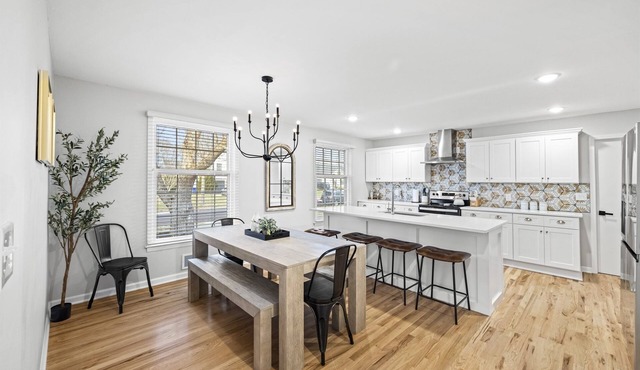 Boho Beauty Newly Remodled 4BD/3 FULL BATH