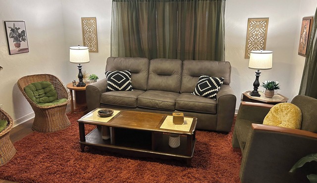 Boho Bungalow 2-bedroom house Professionally Cleaned in delightful Fort Smith