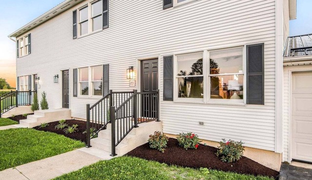 Boho Bungalow | Amish Country + Outdoor Patio