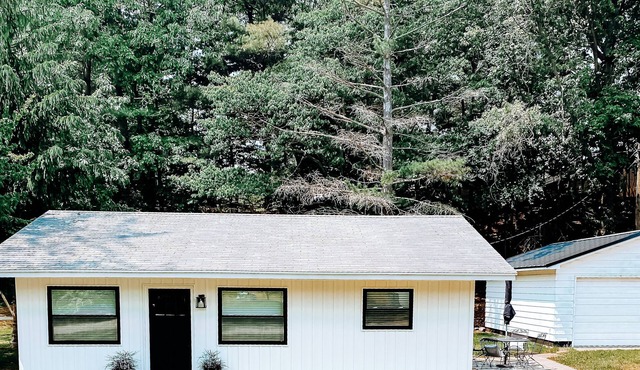 Boho Bungalow by Charming Cottages, LLCnSilver Lake Sand Dunes - Mears, MI