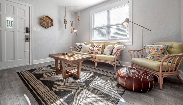 "Boho Bungalow" - Fenced In|Fire Pit|Grill
