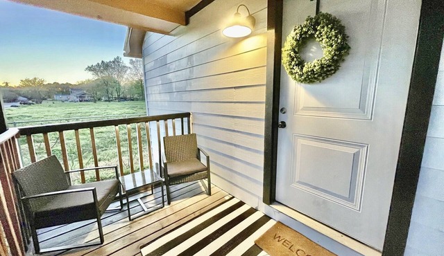 Boho Chic Cottage Near IAH