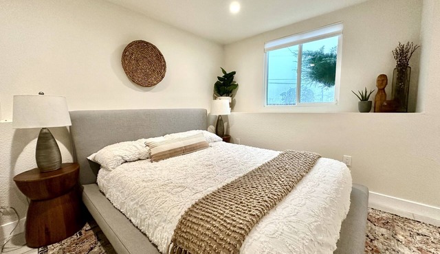 Boho Chic Studio in Oakland Hills. Perfect for traveling professionals!