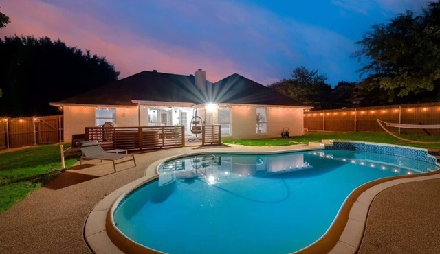 Boho Chic Home w Backyard Paradise - Pool + Grill
