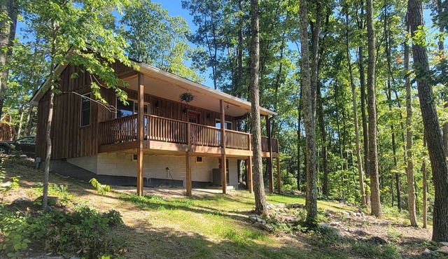 Boho Getaway for Two, Stay near the New River Gorge and Glade Creek Farm