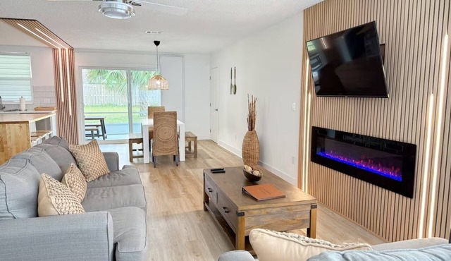 Boho Luxe Escape - Pet Friendly, Fire Pit, Grill, & Beach!