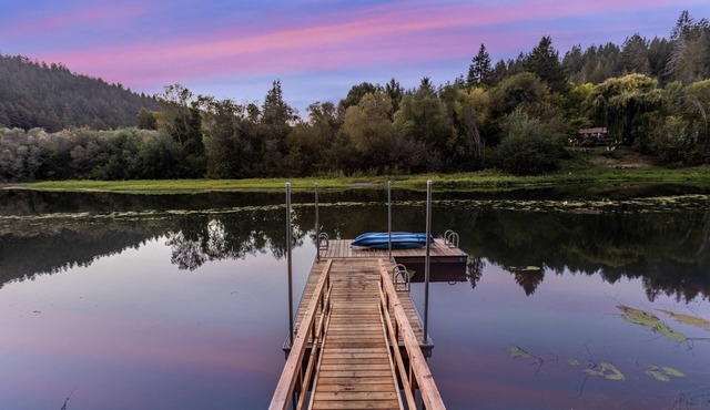 Boho Manor Resort - Room B