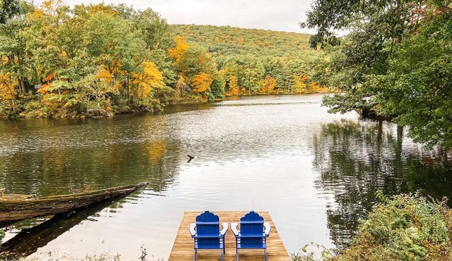 Boho New Jersey lake house 1 hour from NYC