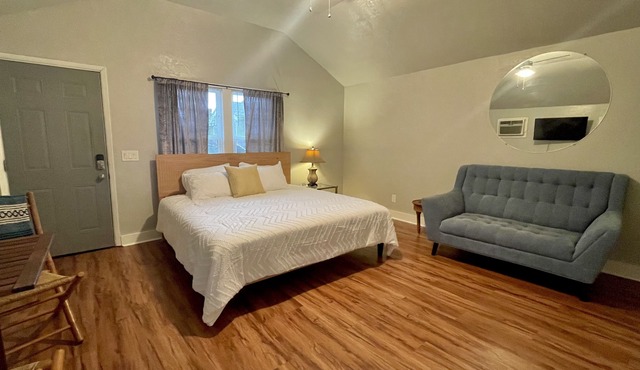 Boho Studio in the Heart of OKC