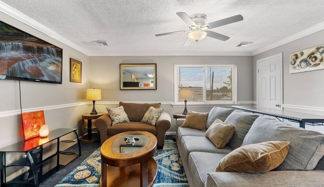 Boho-Style 2B/1B by the Philadelphia Airport w/Nearby Parking Spot!