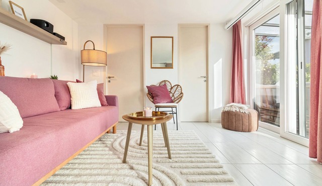 Boho Style | Video projector & Netflix, Free parking, Lake 5min away by car