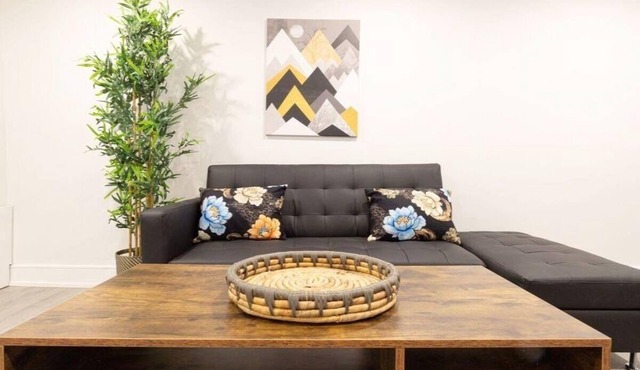 BOHO THEME HOME [3 Bedrooms/2 Baths]