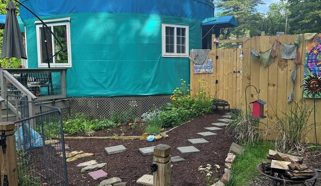 Boho Yurt Stay ~ Cozy & Unique