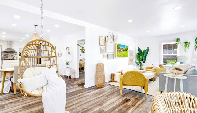 #BohoSleek: King Bed w/Spa Shower & Park Views- Near Downtown & Top Golf & BJCC