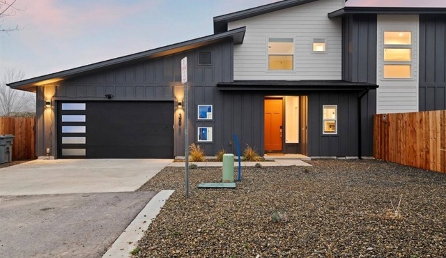 Boise Escape! New Build with Hot Tub, Sauna & Game Room